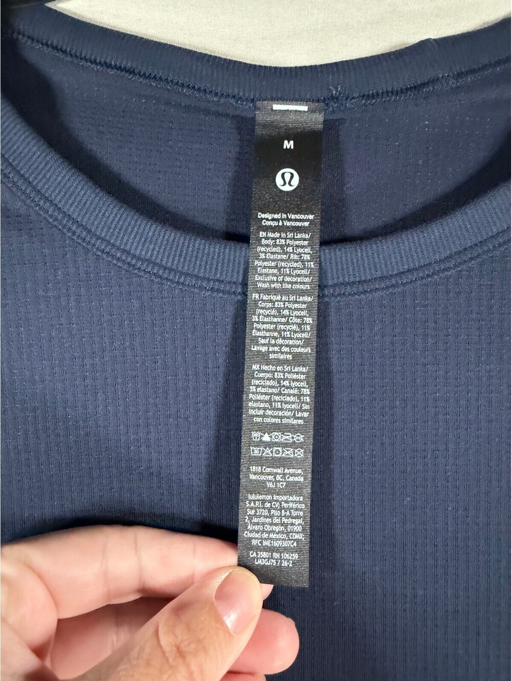 lululemon Men's Mile Maker Mesh Short Sleeve Graphic T-Shirt Navy Medium Runner - Picture 5 of 10